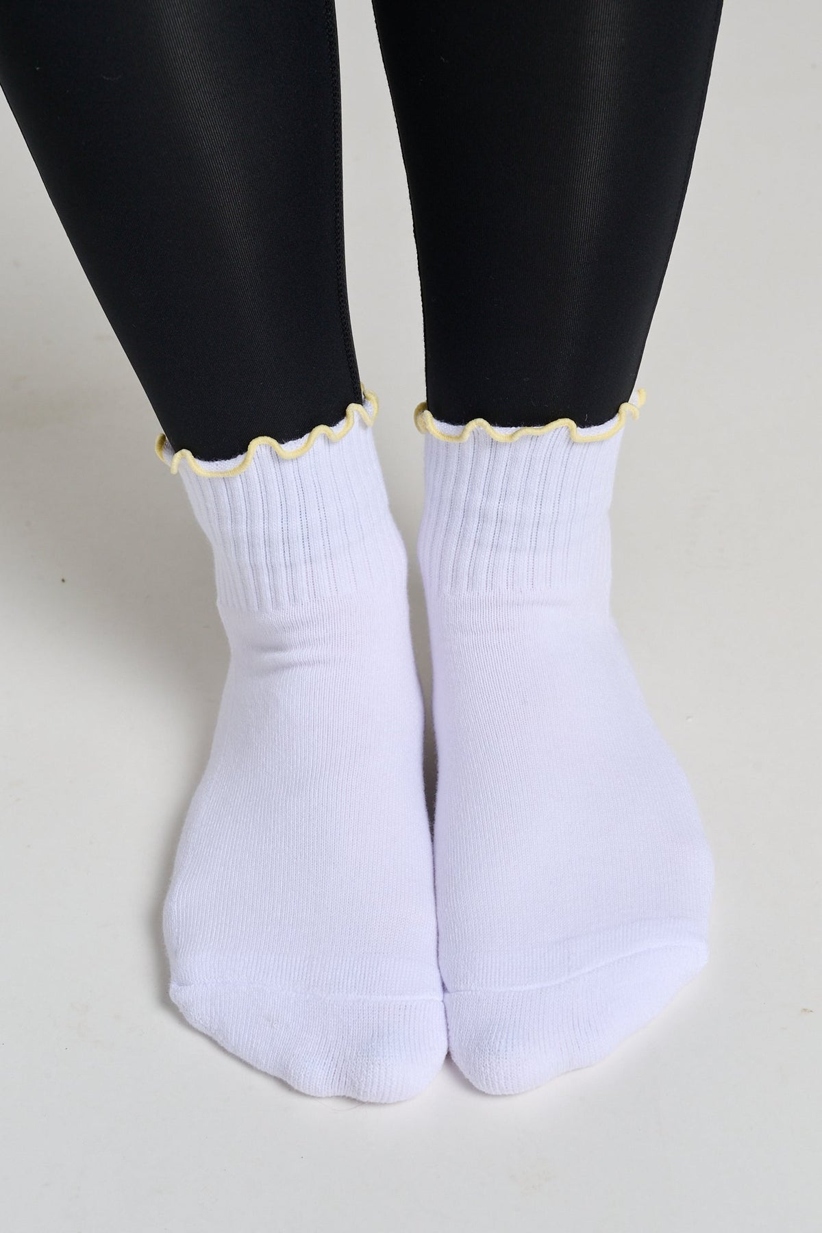 Yellow Ruffle Quarter Cut Sock
