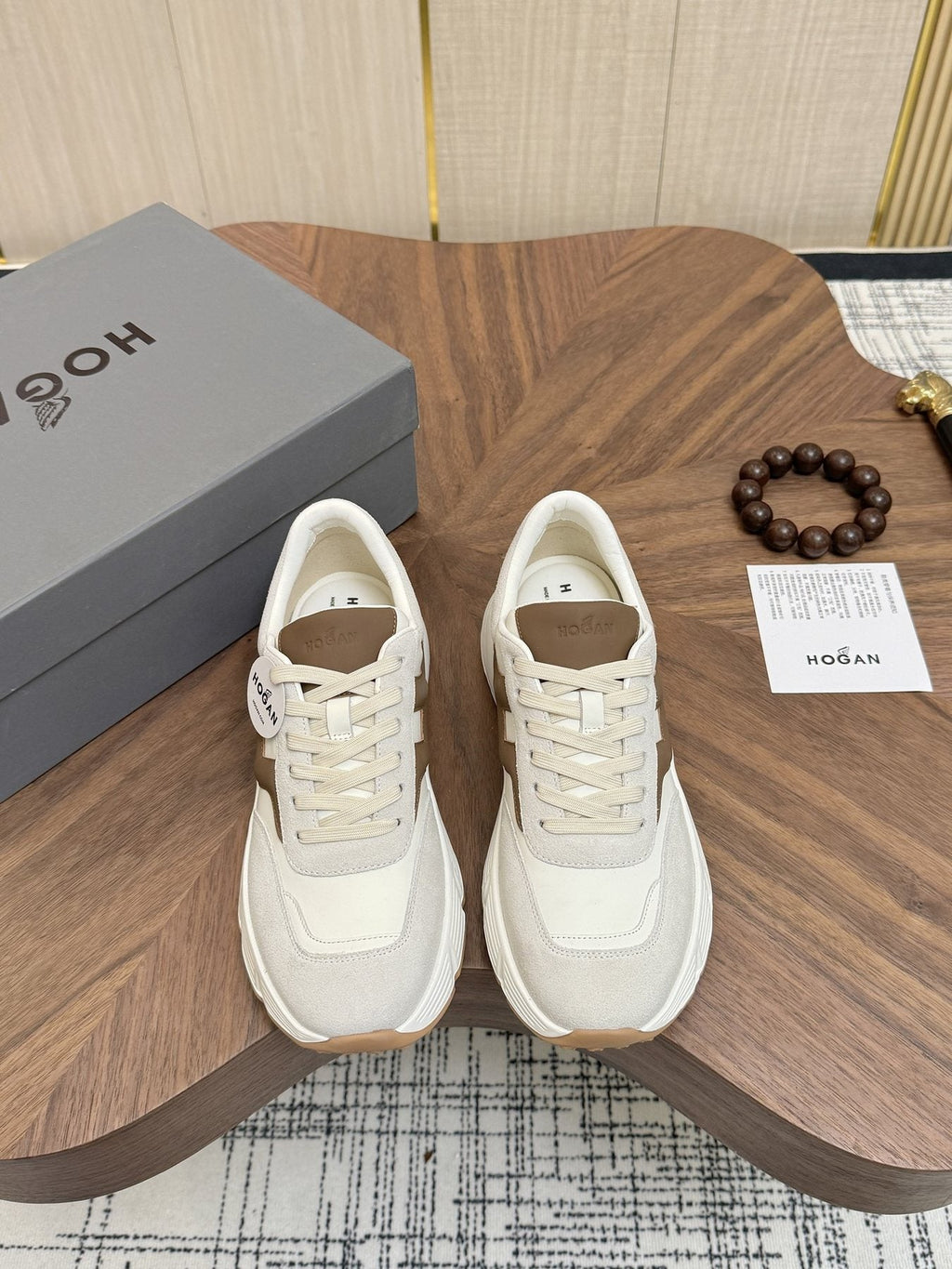 Hogan Low-Top Sneakers